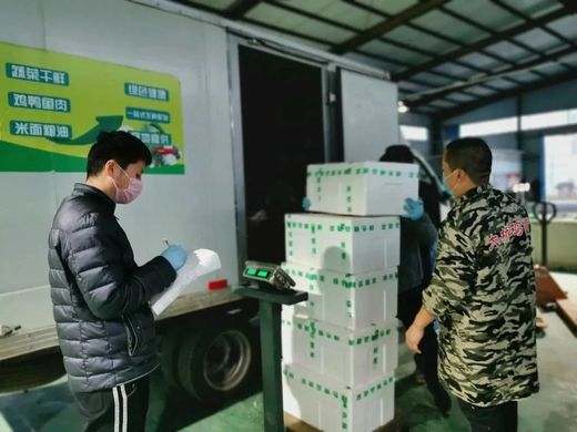 商丘百菜园丨地产精英为梦转行做卖菜 4年跃居市区三甲生鲜企业