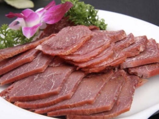 一般市场上的牛肉在哪里进货的？牛肉各部位的吃法有哪些？