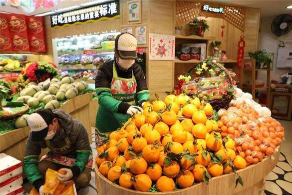 水果店里的水果晚上要收吗，收下的水果要怎么处理？