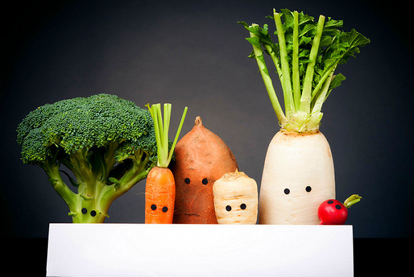 生鲜电商互联网化发展经历了哪几个阶段,目前它还面临哪些问题?