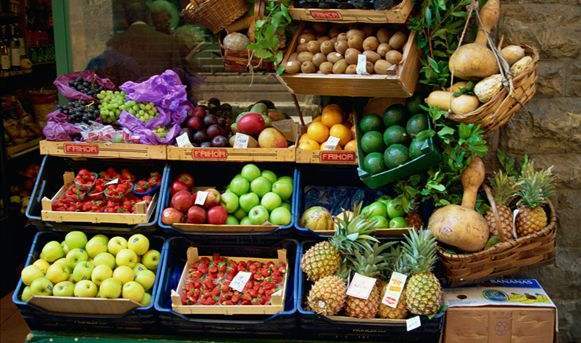 经营一家水果店需要怎么做？水果店生意好做吗？