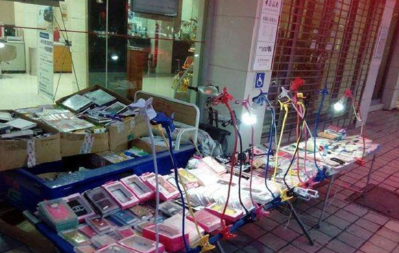 地摊货热销产品有哪些？下面给大家列举三种地摊货热销产品