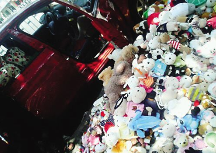 年轻人适合摆什么地摊？适合卖什么？