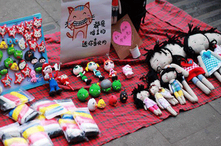 小区门口摆摊适合卖什么？快消品是重点