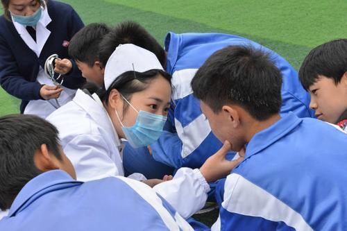 食物中毒或其他食源性疾患突发事件的报告制度