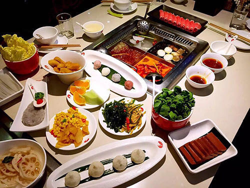 今年火锅食材超市前景如何？现在开火锅食材超市挣钱吗？
